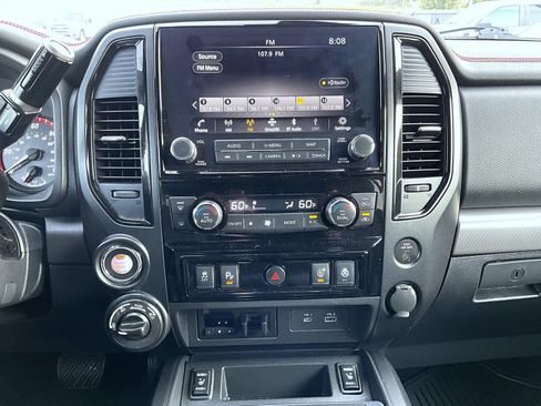 Used 2021 Nissan Titan PRO-4X w/ Pro-4x Convenience Package AWD/4WD image 14