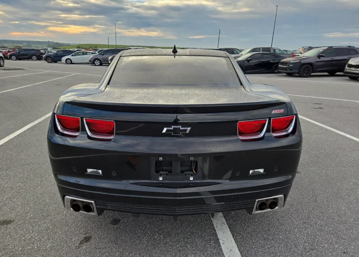 Used 2011 Chevrolet Camaro SS RWD image 5