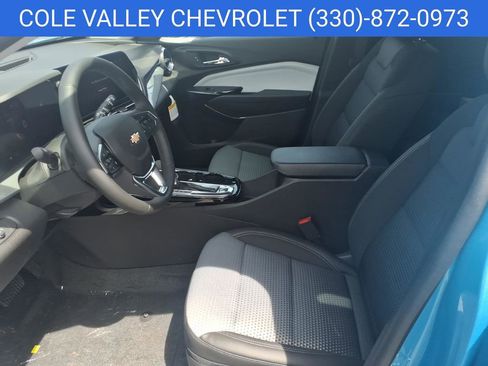 New 2026 Chevrolet Trax LT w/ Driver Confidence Package FWD image 5