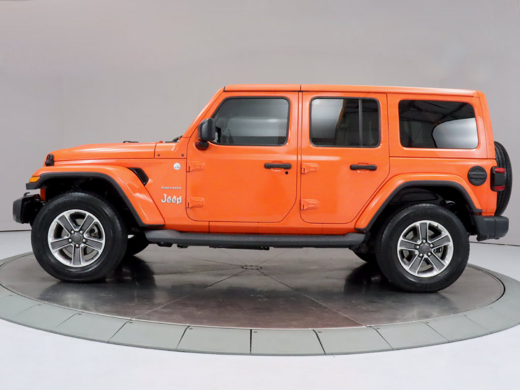 Used 2019 Jeep Wrangler Unlimited Sahara w/ LED Lighting Group AWD/4WD image 2