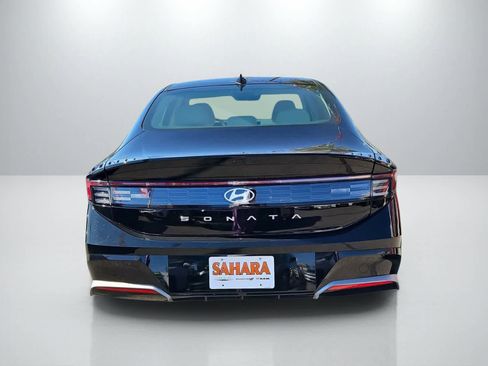 Used 2025 Hyundai Sonata SEL FWD image 10