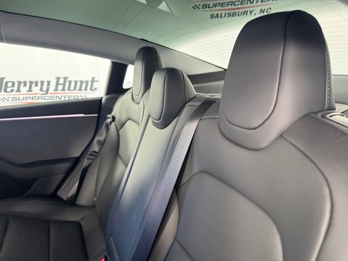 Used 2025 Tesla Model 3 Long Range RWD image 10