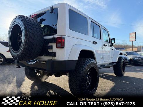 Used 2014 Jeep Wrangler Unlimited Sahara image 9