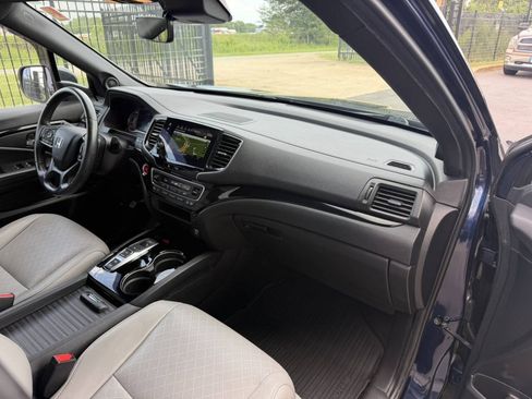 Used 2021 Honda Passport Touring image 18