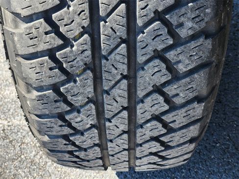 Used 2017 Jeep Wrangler Unlimited Sahara w/ Connectivity Group image 11