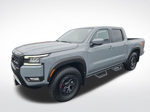 Used 2025 Nissan Frontier PRO-4X w/ Pro Premium Package image 10