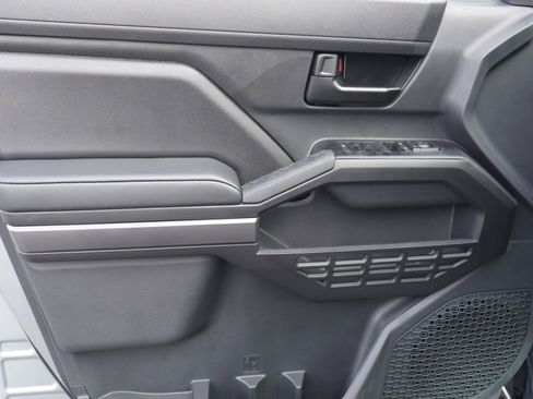 New 2026 Toyota Tacoma SR5 image 18