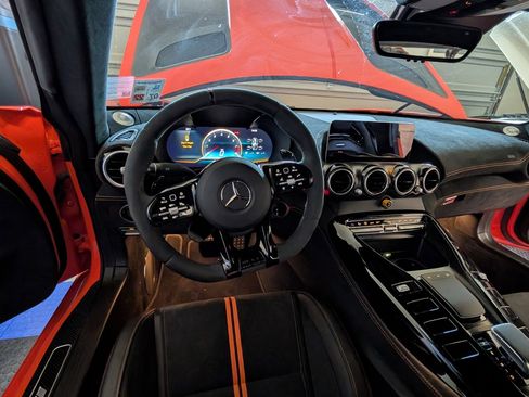 Used 2021 Mercedes-Benz AMG GT Black Series image 3