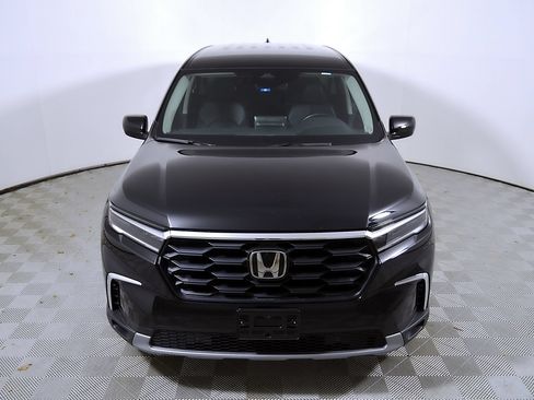 Used 2025 Honda Pilot EX-L image 5