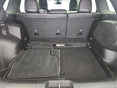 Used 2020 Jeep Cherokee Limited image 27