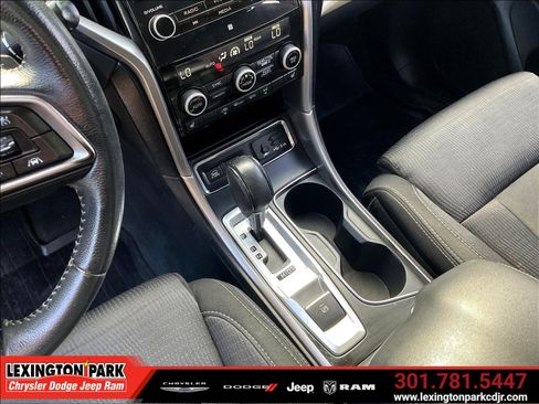 Used 2020 Subaru Ascent Premium w/ Convenience Package AWD/4WD image 17