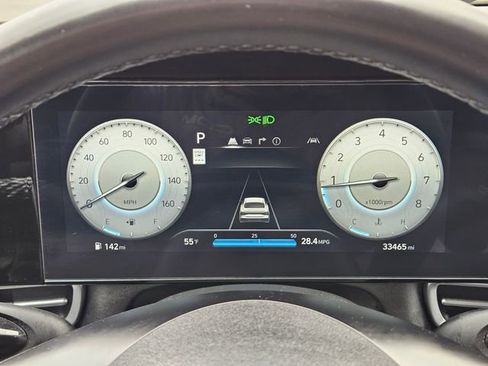 Used 2024 Hyundai Elantra Limited FWD image 3