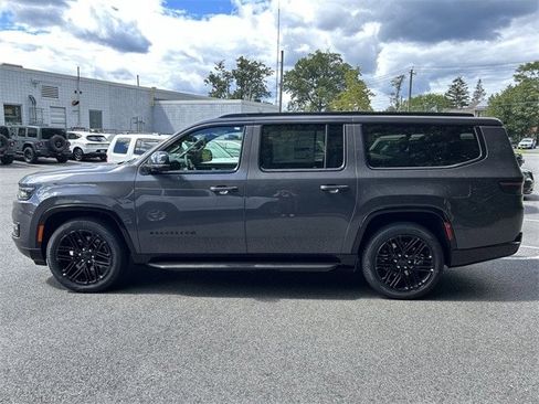 New 2025 Jeep Wagoneer L Series II w/ Premium Group I image 5