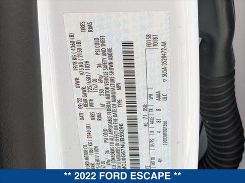 Used 2022 Ford Escape SE image 25