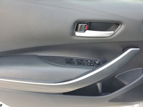 Used 2021 Toyota Corolla SE image 18