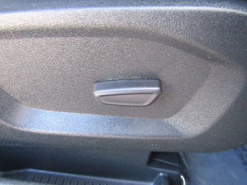 Used 2022 Ford Edge SEL w/ Sport Appearance Package image 21