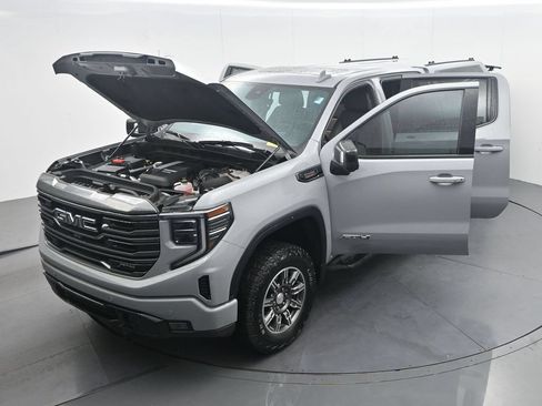 Used 2024 GMC Sierra 1500 AT4 w/ Technology Package AWD/4WD image 47