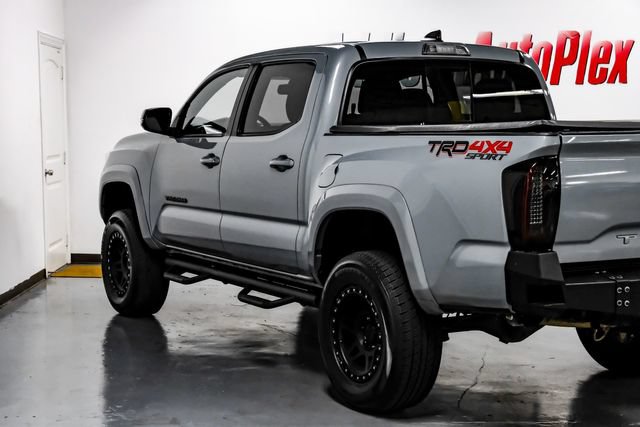 Used 2021 Toyota Tacoma TRD Sport AWD/4WD image 15