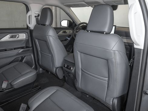 New 2026 Ford Explorer Active w/ Active Comfort Package image 44