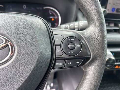 Used 2024 Toyota RAV4 XLE image 7