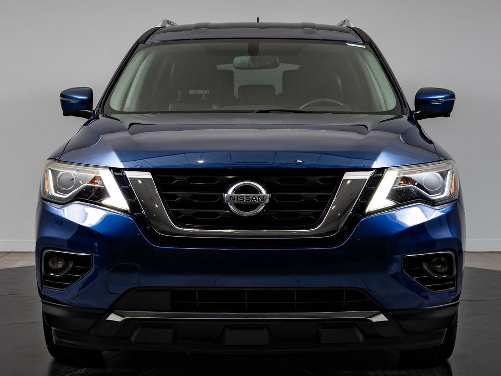 Used 2018 Nissan Pathfinder SL FWD image 2