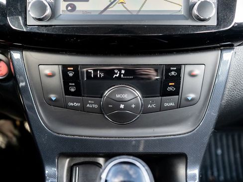 Used 2018 Nissan Sentra SR w/ Technology Package image 29