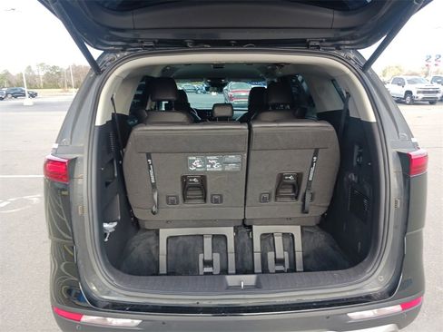 Used 2024 Kia Carnival SX image 29