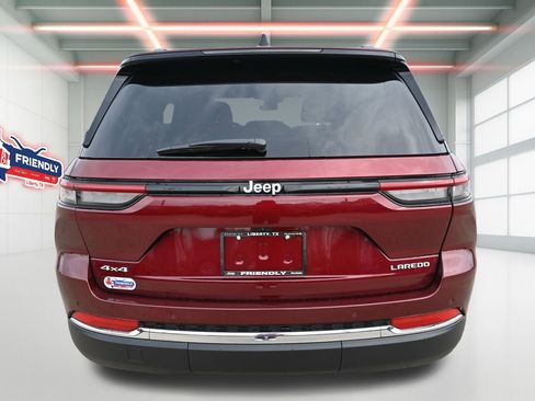 New 2026 Jeep Grand Cherokee Laredo image 24