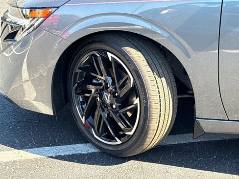 New 2026 Nissan Sentra SR w/ SR Premium Package FWD image 44