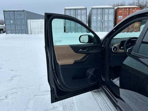 New 2026 Chevrolet Equinox ACTIV image 12