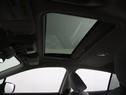 Used 2023 Subaru Crosstrek 2.0i Premium image 17