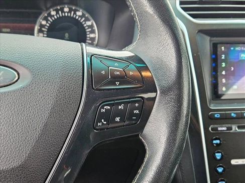 Used 2016 Ford Explorer Platinum AWD/4WD image 11