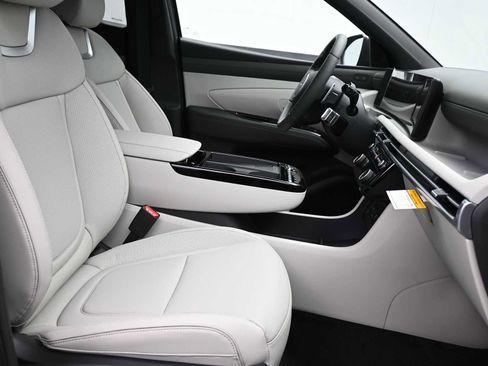 New 2026 Hyundai Tucson Limited image 11