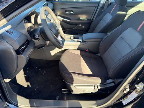 New 2025 Nissan Sentra SR image 16