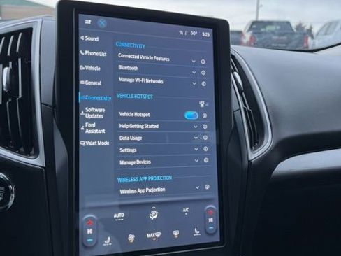 Used 2024 Ford Edge SEL image 43