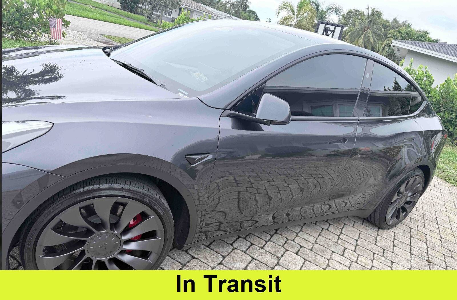 Used 2025 Tesla Model Y Performance AWD/4WD image 1
