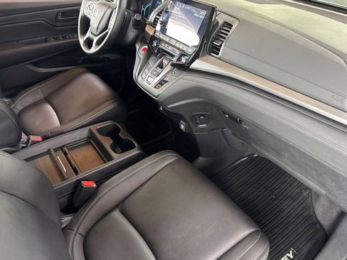 Certified 2024 Honda Odyssey EX-L image 32