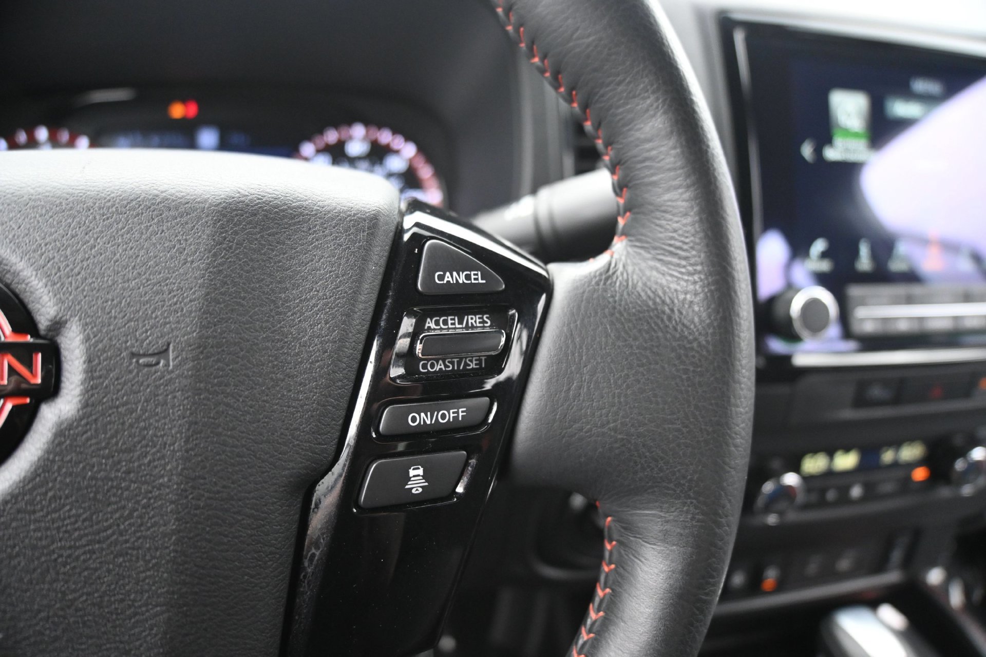 Used 2023 Nissan Frontier PRO-4X w/ Pro Convenience Package AWD/4WD image 28