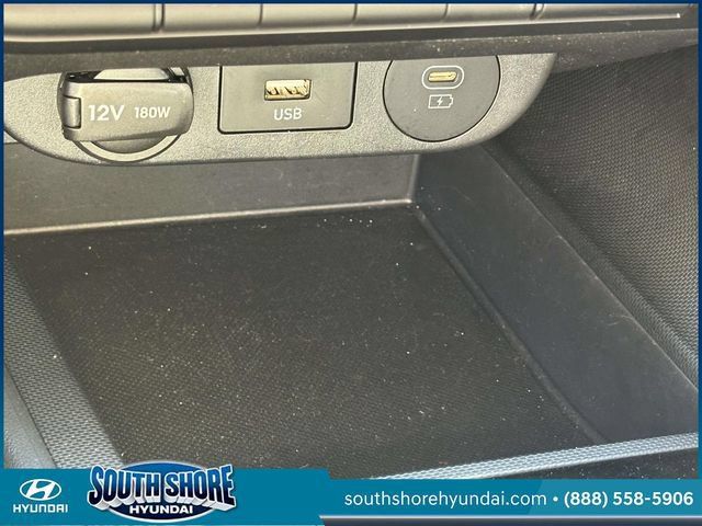 Certified 2024 Hyundai Elantra SEL FWD image 32