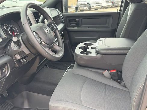 New 2026 RAM 2500 Tradesman AWD/4WD image 17