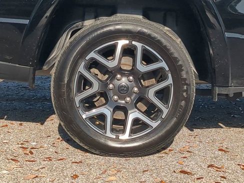 Used 2025 RAM 1500 Laramie image 10