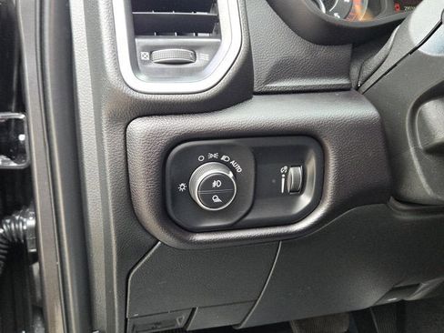 Used 2023 RAM 2500 Big Horn w/ Level 1 Equipment Group AWD/4WD image 22