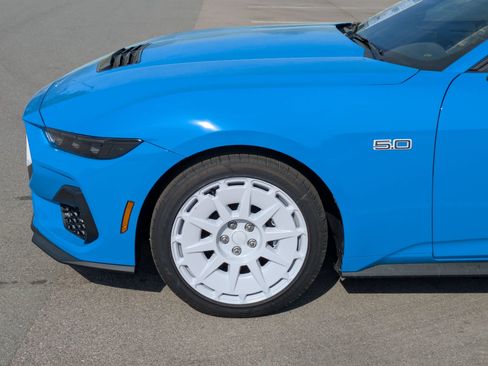 New 2026 Ford Mustang GT Premium w/ GT Performance Package RWD image 11
