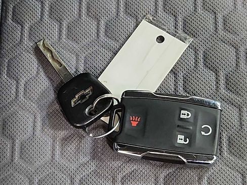 Used 2017 Chevrolet Colorado Z71 image 30