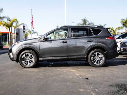 Certified 2017 Toyota RAV4 XLE w/ All Weather Liner Package image 4