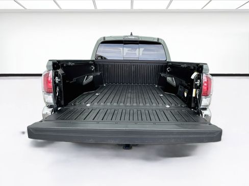 Used 2023 Toyota Tacoma TRD Off-Road w/ Black Out Package (TMS) AWD/4WD image 16