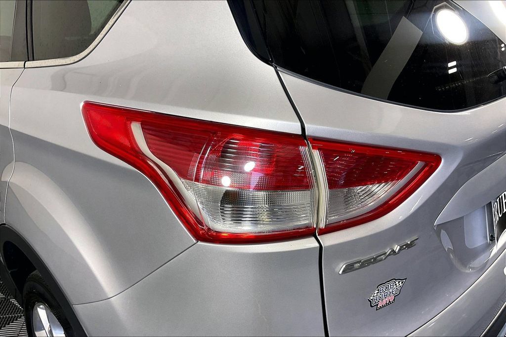 Used 2013 Ford Escape SE FWD image 34