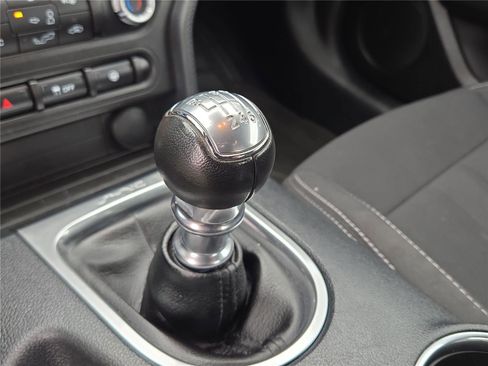 Used 2021 Ford Mustang GT w/ Black Accent Package RWD image 12