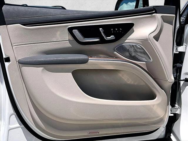 Certified 2023 Mercedes-Benz EQS 450+ SUV image 17