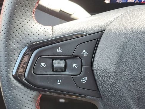 Used 2025 Chevrolet TrailBlazer RS w/ Convenience Package AWD/4WD image 23